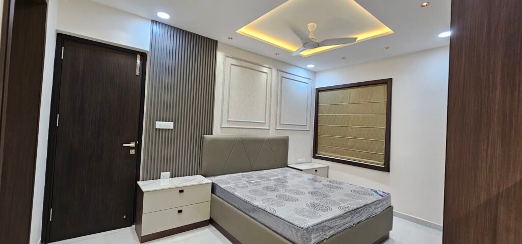 Modern bed room interior designed by interior designers in Tukkuguda