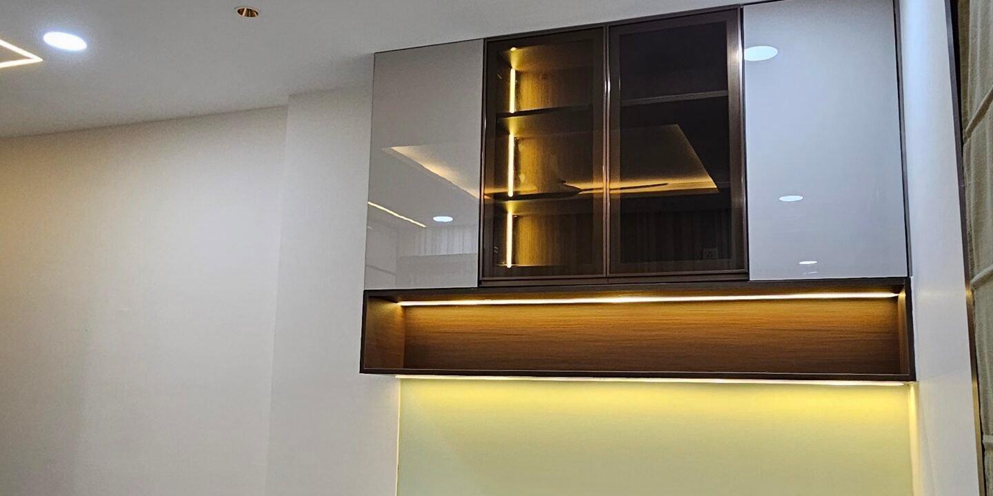 Modern bed room interior designed by interior designers in Tukkuguda