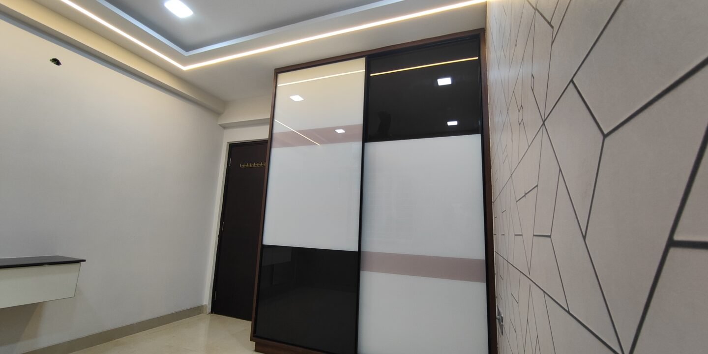 Interior Designer In Nehru Outer Ring Rd 18 oppo_0